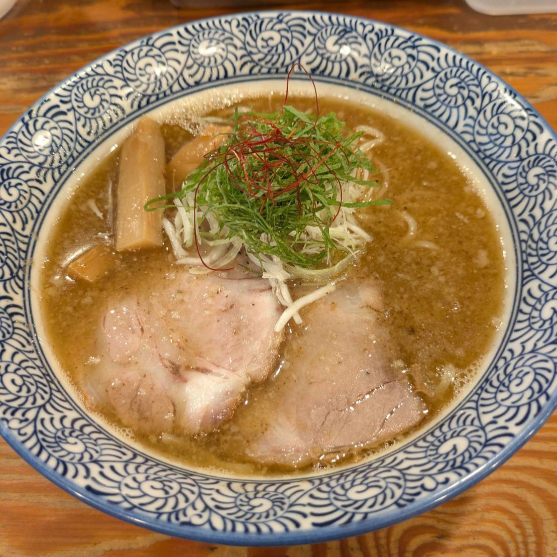麺は鎹の魚介醤油らーめん