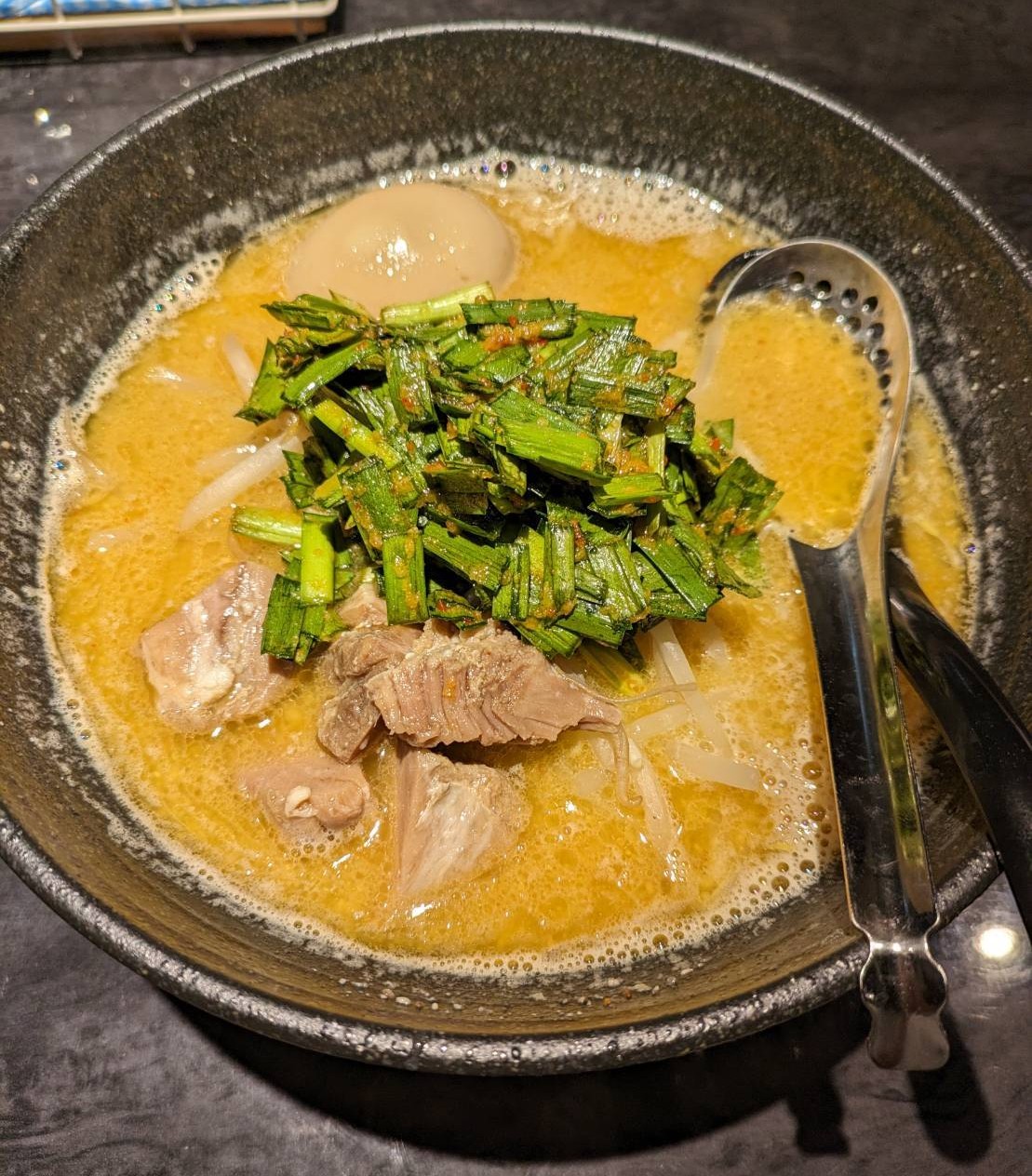ともの辛ニラ味噌ラーメン